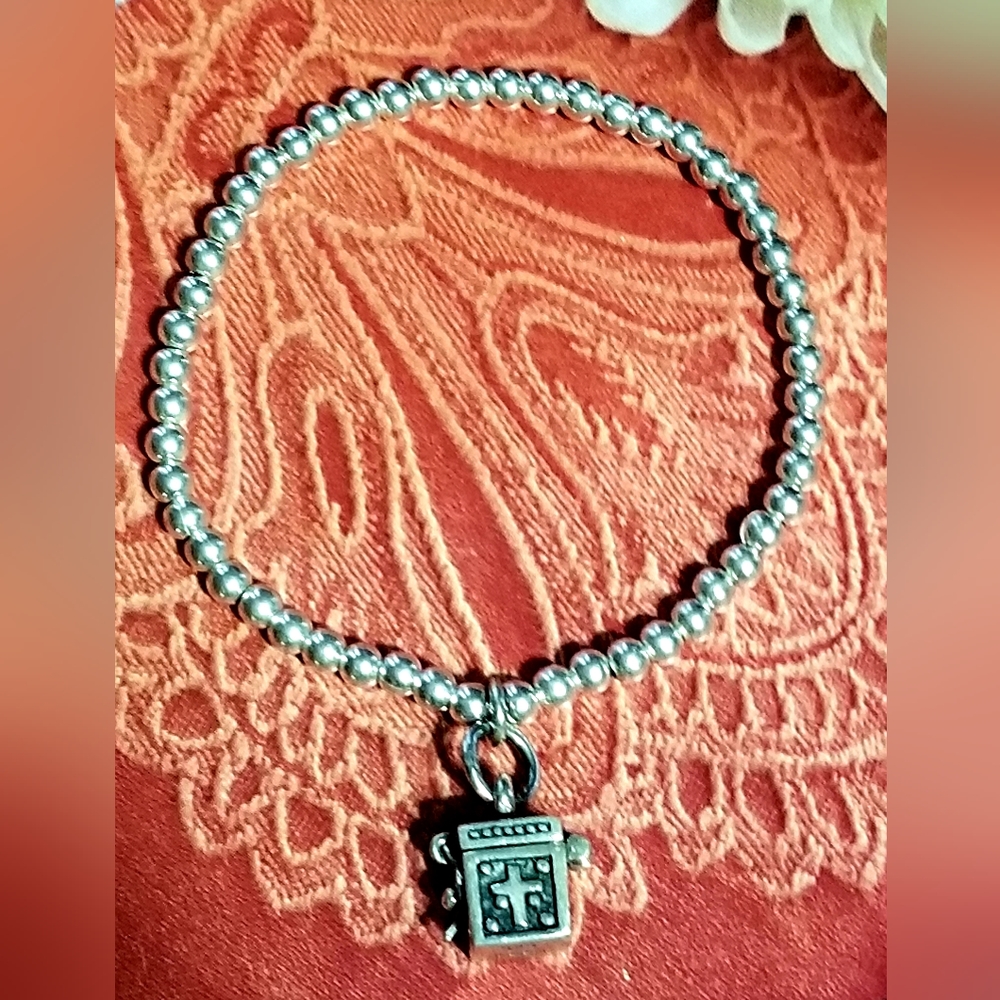 Silpada Sterling Silver Prayer Box Bracelet